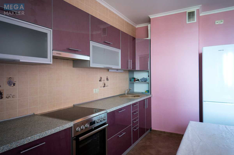 Оренда 1 кімнатної квартири, <a class="location-link" href="/kiev/" title="Недвижимость Київ">Київ</a>, <a class="location-link" href="/kiev/svyatoshinskij/" title="Недвижимость Святошинський район">Святошинський р-н</a>, Осенняя ул., 33 (изображение 5)