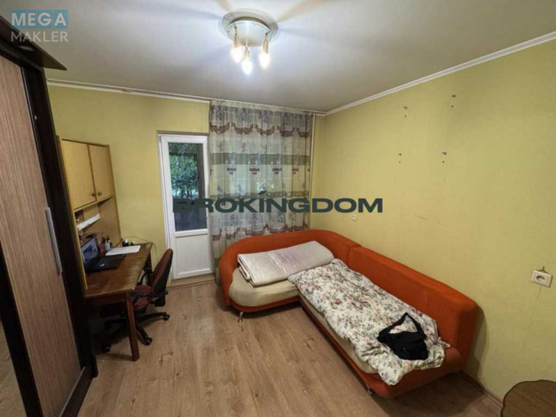 Продаж 3 кімнатної квартири (82/42/8), 1 пов. 13 пов. будинку, <a class="location-link" href="/kiev/" title="Недвижимость Київ">Київ</a>, <a class="location-link" href="/kiev/solomenskij/" title="Недвижимость Солом'янський район">Солом'янський р-н</a>, Комарова Космонавта пр-т, 10а (изображение 7)