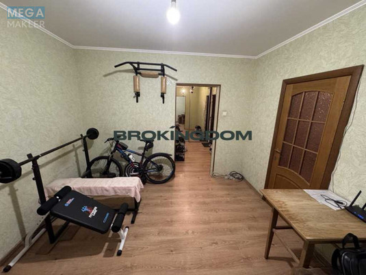 Продаж 3 кімнатної квартири (82/42/8), 1 пов. 13 пов. будинку, <a class="location-link" href="/kiev/" title="Недвижимость Київ">Київ</a>, <a class="location-link" href="/kiev/solomenskij/" title="Недвижимость Солом'янський район">Солом'янський р-н</a>, Комарова Космонавта пр-т, 10а (изображение 9)