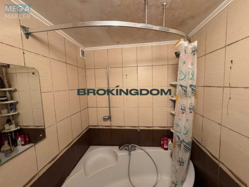 Продаж 3 кімнатної квартири (82/42/8), 1 пов. 13 пов. будинку, <a class="location-link" href="/kiev/" title="Недвижимость Київ">Київ</a>, <a class="location-link" href="/kiev/solomenskij/" title="Недвижимость Солом'янський район">Солом'янський р-н</a>, Комарова Космонавта пр-т, 10а (изображение 13)