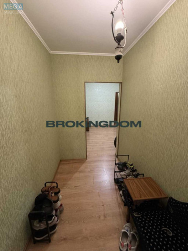 Продаж 3 кімнатної квартири (82/42/8), 1 пов. 13 пов. будинку, <a class="location-link" href="/kiev/" title="Недвижимость Київ">Київ</a>, <a class="location-link" href="/kiev/solomenskij/" title="Недвижимость Солом'янський район">Солом'янський р-н</a>, Комарова Космонавта пр-т, 10а (изображение 15)
