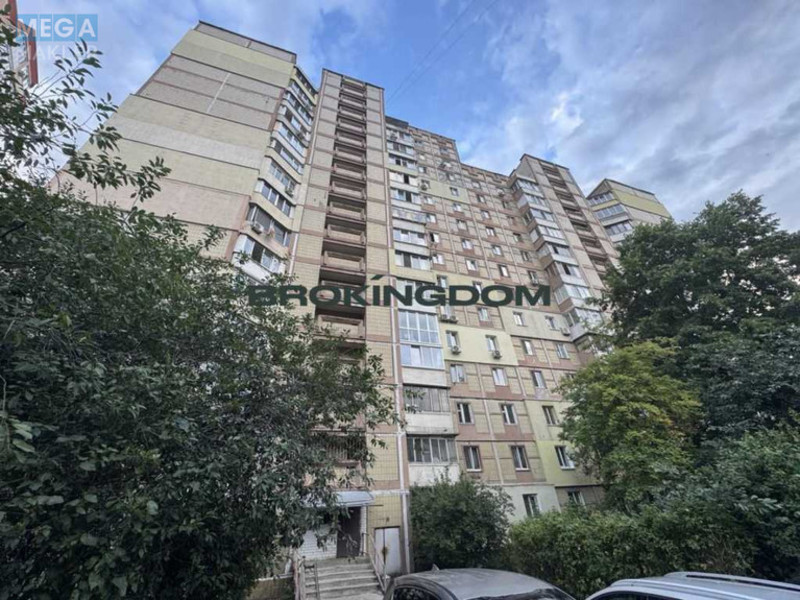 Продаж 3 кімнатної квартири (82/42/8), 1 пов. 13 пов. будинку, <a class="location-link" href="/kiev/" title="Недвижимость Київ">Київ</a>, <a class="location-link" href="/kiev/solomenskij/" title="Недвижимость Солом'янський район">Солом'янський р-н</a>, Комарова Космонавта пр-т, 10а (изображение 17)