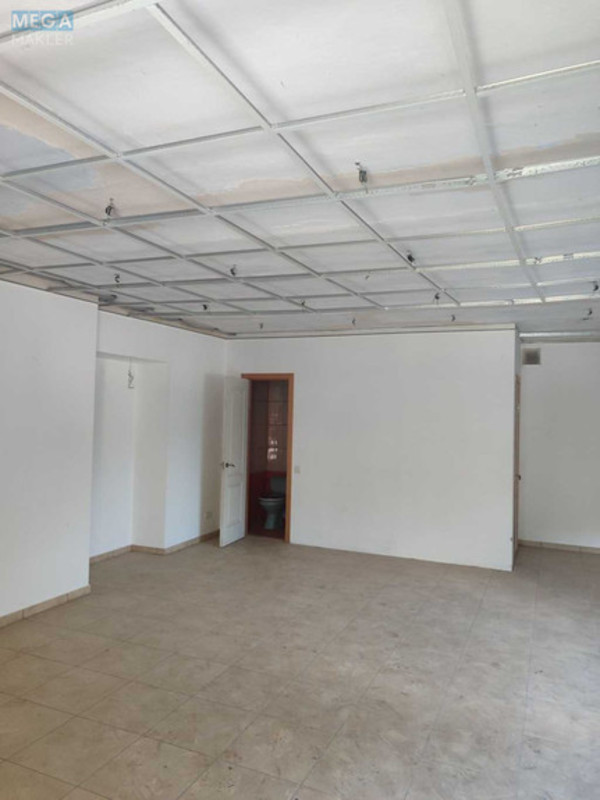 Продаж 3 кімнатної квартири (43/30/7), 1 пов. 3 пов. будинку, <a class="location-link" href="/smela/" title="Недвижимость Сміла">Сміла</a>, Бульвар Графа Бобринського (изображение 3)