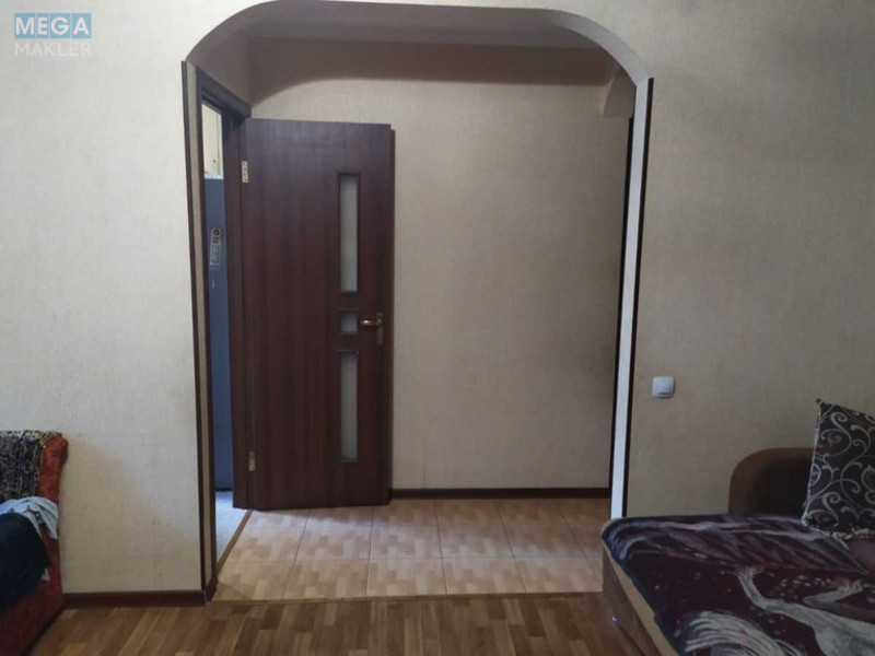 Оренда 2 кімнатної квартири, <a class="location-link" href="/kiev/" title="Недвижимость Київ">Київ</a>, <a class="location-link" href="/kiev/solomenskij/" title="Недвижимость Солом'янський район">Солом'янський р-н</a>, Михаила Донца ул., 17/46 (изображение 6)