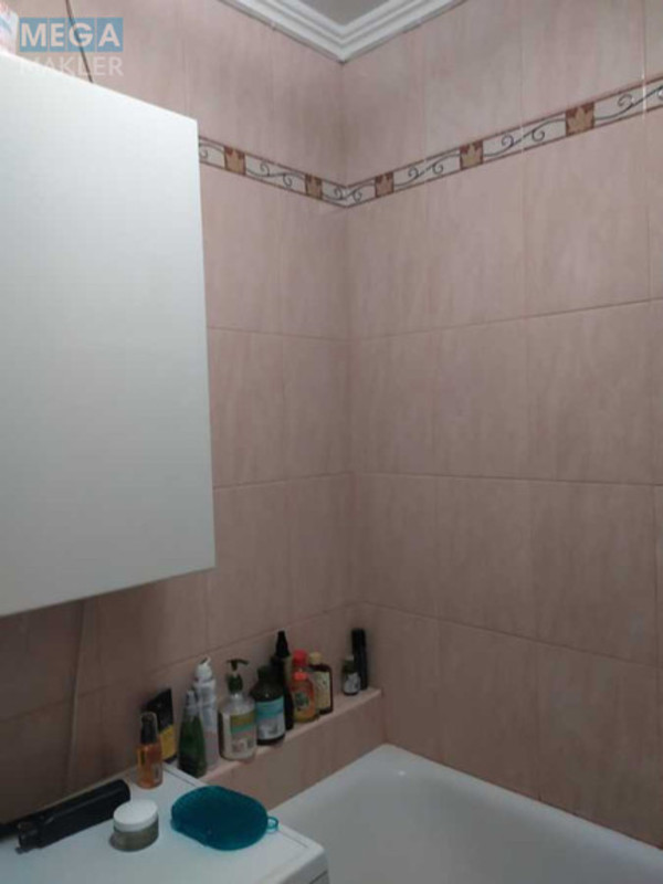 Оренда 2 кімнатної квартири, <a class="location-link" href="/kiev/" title="Недвижимость Київ">Київ</a>, <a class="location-link" href="/kiev/solomenskij/" title="Недвижимость Солом'янський район">Солом'янський р-н</a>, Михаила Донца ул., 17/46 (изображение 10)