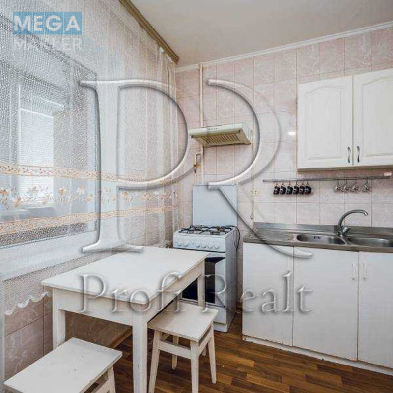 Продаж 1 кімнатної квартири (38/19/8), 8 пов. 9 пов. будинку, <a class="location-link" href="/kiev/" title="Недвижимость Київ">Київ</a>, <a class="location-link" href="/kiev/svyatoshinskij/" title="Недвижимость Святошинський район">Святошинський р-н</a>, Булгакова вулиця, 8А (изображение 2)