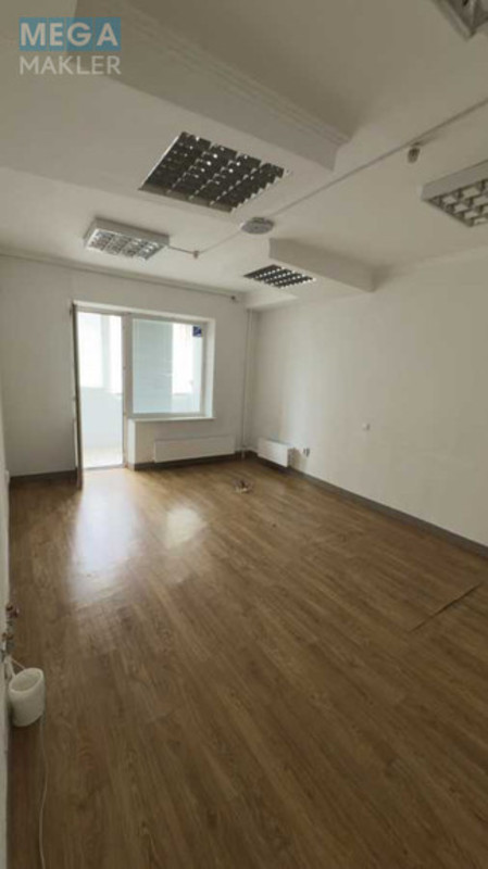 Продаж комерційної нерухомості, 110 кв.м, под магазин, <a class="location-link" href="/kiev/" title="Недвижимость Київ">Київ</a>, <a class="location-link" href="/kiev/darnickij/" title="Недвижимость Дарницький район">Дарницький р-н</a>, Александра Мишуги ул., 1/4 (изображение 3)