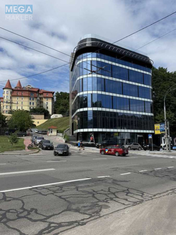 Оренда комерційної нерухомості, 400&nbsp;кв.м, под магазин, <a class="location-link" href="/kiev/" title="Недвижимость Київ">Київ</a>, <a class="location-link" href="/kiev/pecherskij/" title="Недвижимость Печерський район">Печерський р-н</a>, Івана Федорова вул. (изображение 8)