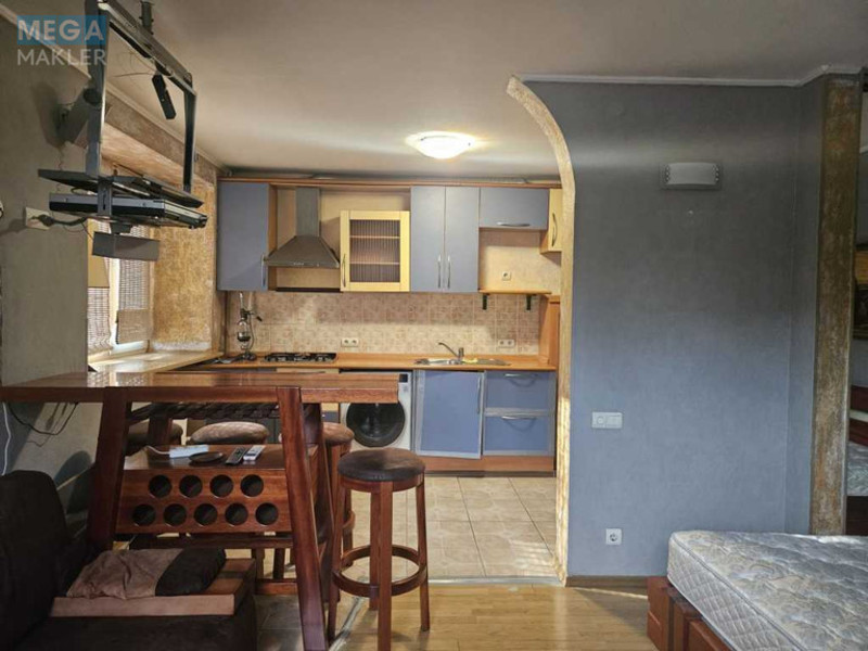 Продаж 1 кімнатної квартири (34/?/8), 1 пов. 5 пов. будинку, <a class="location-link" href="/kiev/" title="Недвижимость Київ">Київ</a>, <a class="location-link" href="/kiev/pecherskij/" title="Недвижимость Печерський район">Печерський р-н</a>, Михайла Бойчука вул., 28а (изображение 5)