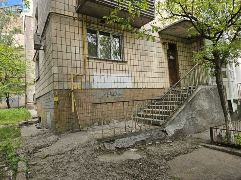 Продаж 1 кімнатної квартири (34/?/8), 1 пов. 5 пов. будинку, <a class="location-link" href="/kiev/" title="Недвижимость Київ">Київ</a>, <a class="location-link" href="/kiev/pecherskij/" title="Недвижимость Печерський район">Печерський р-н</a>, Михайла Бойчука вул., 28а (изображение 11)