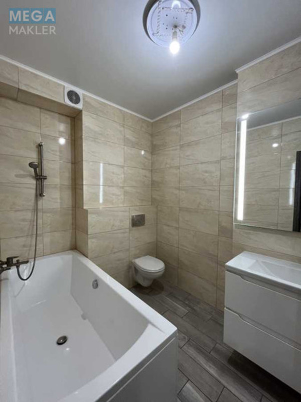 Продаж 3 кімнатної квартири (90/42/18), 24 пов. 25 пов. будинку, <a class="location-link" href="/kiev/" title="Недвижимость Київ">Київ</a>, <a class="location-link" href="/kiev/darnickij/" title="Недвижимость Дарницький район">Дарницький р-н</a>, Юрія Пасхаліна вул., 17 (изображение 9)