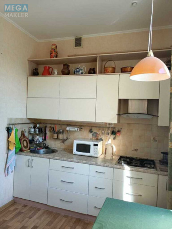 Оренда 2 кімнатної квартири, <a class="location-link" href="/kiev/" title="Недвижимость Київ">Київ</a>, <a class="location-link" href="/kiev/pecherskij/" title="Недвижимость Печерський район">Печерський р-н</a>, Лютеранська вул. (изображение 21)