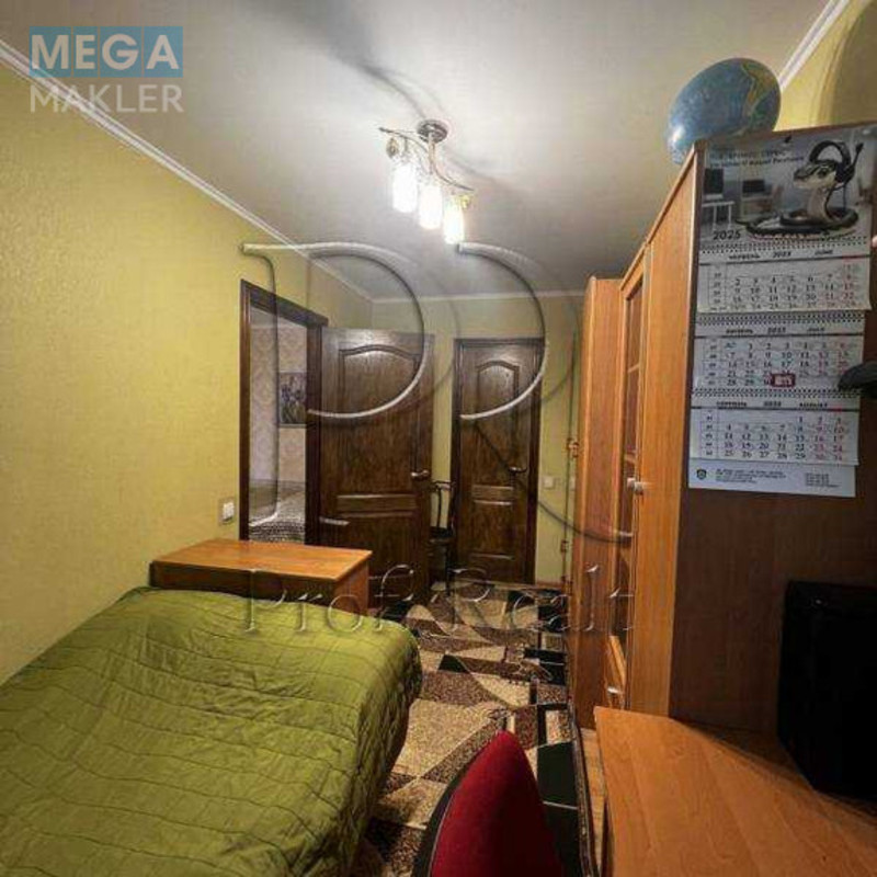 Продаж 2 кімнатної квартири (44/27/7), 3 пов. 5 пов. будинку, <a class="location-link" href="/kiev/" title="Недвижимость Київ">Київ</a>, <a class="location-link" href="/kiev/shevchenkovskij/" title="Недвижимость Шевченківський район">Шевченківський р-н</a>, Грекова Академіка вулиця, 18 (изображение 4)