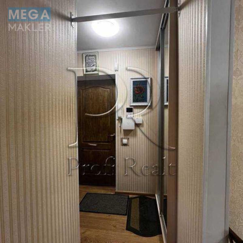 Продаж 2 кімнатної квартири (44/27/7), 3 пов. 5 пов. будинку, <a class="location-link" href="/kiev/" title="Недвижимость Київ">Київ</a>, <a class="location-link" href="/kiev/shevchenkovskij/" title="Недвижимость Шевченківський район">Шевченківський р-н</a>, Грекова Академіка вулиця, 18 (изображение 9)