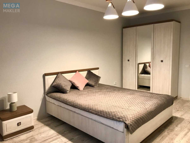 Оренда 1 кімнатної квартири, <a class="location-link" href="/kiev/" title="Недвижимость Київ">Київ</a>, <a class="location-link" href="/kiev/obolonskij/" title="Недвижимость Оболонський район">Оболонський р-н</a>, Балтийский пер., 1 (изображение 2)