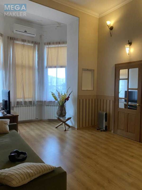 Оренда 1 кімнатної квартири, <a class="location-link" href="/kiev/" title="Недвижимость Київ">Київ</a>, <a class="location-link" href="/kiev/shevchenkovskij/" title="Недвижимость Шевченківський район">Шевченківський р-н</a>, Михайлівський пров., 9В (изображение 2)