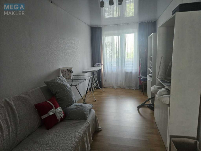 Продаж 3 кімнатної квартири (64/47/8), 9 пов. 9 пов. будинку, <a class="location-link" href="/kiev/" title="Недвижимость Київ">Київ</a>, <a class="location-link" href="/kiev/solomenskij/" title="Недвижимость Солом'янський район">Солом'янський р-н</a>, Відрадний просп., 59 (изображение 3)