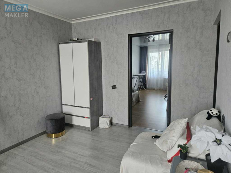 Продаж 3 кімнатної квартири (64/47/8), 9 пов. 9 пов. будинку, <a class="location-link" href="/kiev/" title="Недвижимость Київ">Київ</a>, <a class="location-link" href="/kiev/solomenskij/" title="Недвижимость Солом'янський район">Солом'янський р-н</a>, Відрадний просп., 59 (изображение 5)