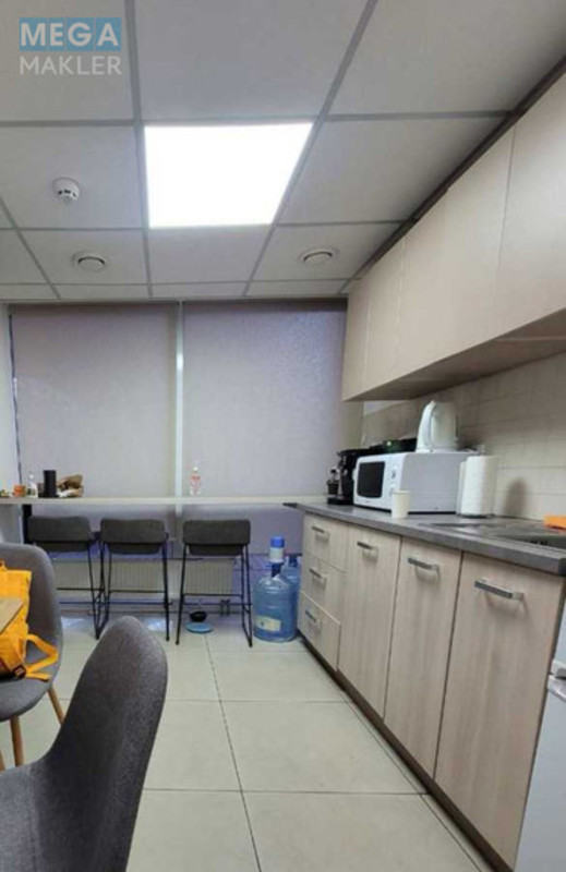 Продаж комерційної нерухомості, 270&nbsp;кв.м, под офис, <a class="location-link" href="/kiev/" title="Недвижимость Київ">Київ</a>, <a class="location-link" href="/kiev/pecherskij/" title="Недвижимость Печерський район">Печерський р-н</a>, Скоропадского Павла ул., 39 (изображение 11)