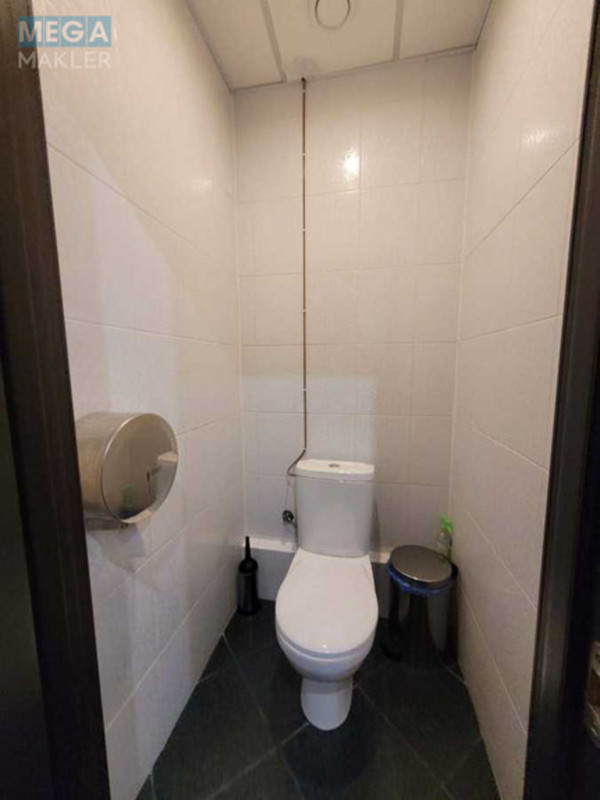 Продаж комерційної нерухомості, 270&nbsp;кв.м, под офис, <a class="location-link" href="/kiev/" title="Недвижимость Київ">Київ</a>, <a class="location-link" href="/kiev/pecherskij/" title="Недвижимость Печерський район">Печерський р-н</a>, Скоропадского Павла ул., 39 (изображение 17)