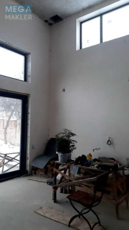 Продаж дома, 2 поверху, 217 кв.м, 5 кімнат, ділянка 9 соток, <a class="location-link" href="/kiev/" title="Недвижимость Київ">Київ</a>, <a class="location-link" href="/kiev/solomenskij/" title="Недвижимость Солом'янський район">Солом'янський р-н</a>, Гаврилюка ул. (изображение 7)