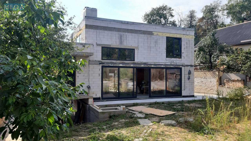 Продаж дома, 2 поверху, 217 кв.м, 5 кімнат, ділянка 9 соток, <a class="location-link" href="/kiev/" title="Недвижимость Київ">Київ</a>, <a class="location-link" href="/kiev/solomenskij/" title="Недвижимость Солом'янський район">Солом'янський р-н</a>, Гаврилюка ул. (изображение 9)