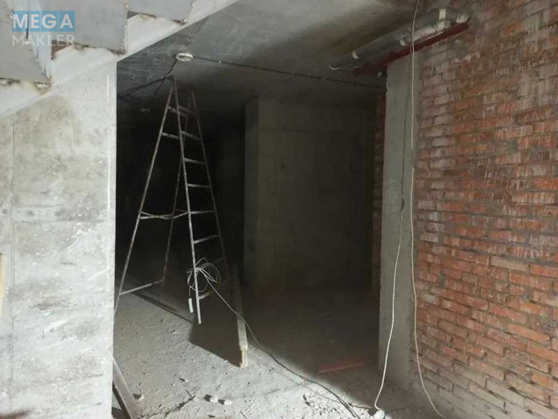 Продаж комерційної нерухомості, 256&nbsp;кв.м, под офис, <a class="location-link" href="/kiev/" title="Недвижимость Київ">Київ</a>, <a class="location-link" href="/kiev/goloseevskij/" title="Недвижимость Голосіївський район">Голосіївський р-н</a>, Михаила Максимовича ул., 3г (изображение 4)