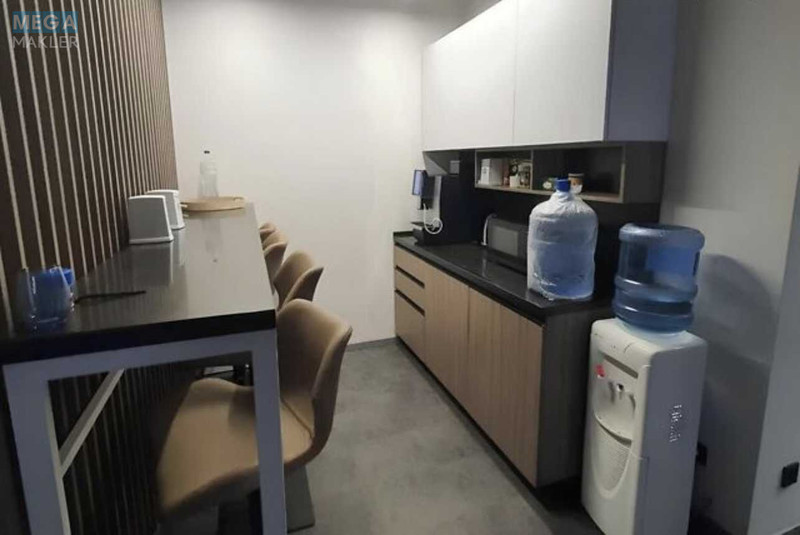 Продаж комерційної нерухомості, 1 130 кв.м, под офис, <a class="location-link" href="/kiev/" title="Недвижимость Київ">Київ</a>, <a class="location-link" href="/kiev/shevchenkovskij/" title="Недвижимость Шевченківський район">Шевченківський р-н</a>, Маршала Рыбалко ул., 11 (изображение 10)