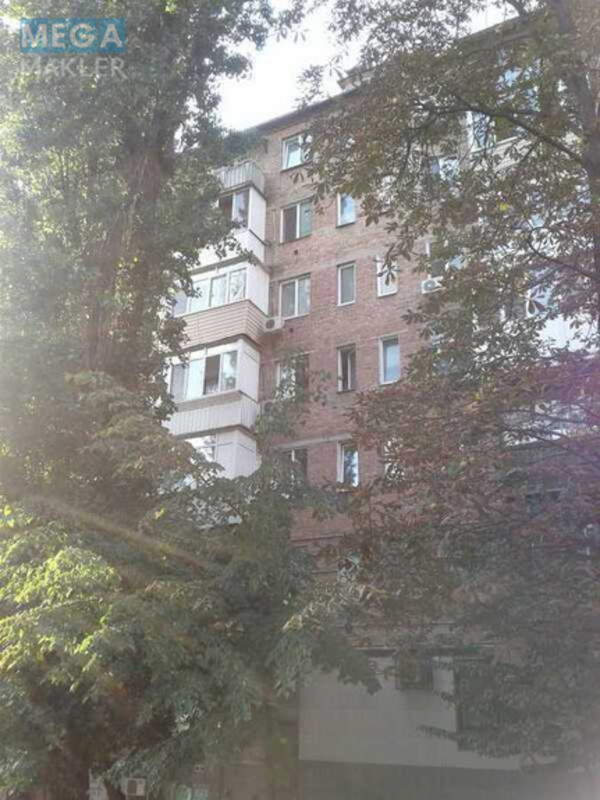 Продаж 2 кімнатної квартири (40/23/6,2), 5 пов. 8 пов. будинку, <a class="location-link" href="/kiev/" title="Недвижимость Київ">Київ</a>, <a class="location-link" href="/kiev/pecherskij/" title="Недвижимость Печерський район">Печерський р-н</a>, Большая Васильковская ул., 114 (изображение 6)