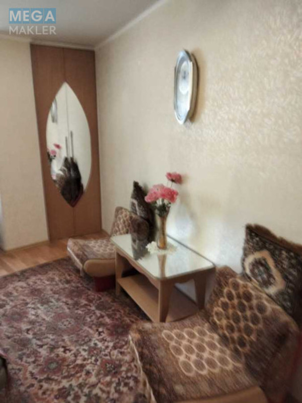 Оренда кімнати (підселення), <a class="location-link" href="/kiev/" title="Недвижимость Київ">Київ</a>, <a class="location-link" href="/kiev/svyatoshinskij/" title="Недвижимость Святошинський район">Святошинський р-н</a>, Жолудева ул., 3 (изображение 3)