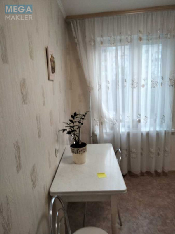 Оренда кімнати (підселення), <a class="location-link" href="/kiev/" title="Недвижимость Київ">Київ</a>, <a class="location-link" href="/kiev/svyatoshinskij/" title="Недвижимость Святошинський район">Святошинський р-н</a>, Жолудева ул., 3 (изображение 4)