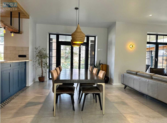 Продаж дома, 2&nbsp;поверху, 285&nbsp;кв.м, 4&nbsp;кімнати, ділянка 10&nbsp;соток, <a class="location-link" href="/kozin/" title="Недвижимость Козин">Козин</a>, соловяненка (изображение 2)
