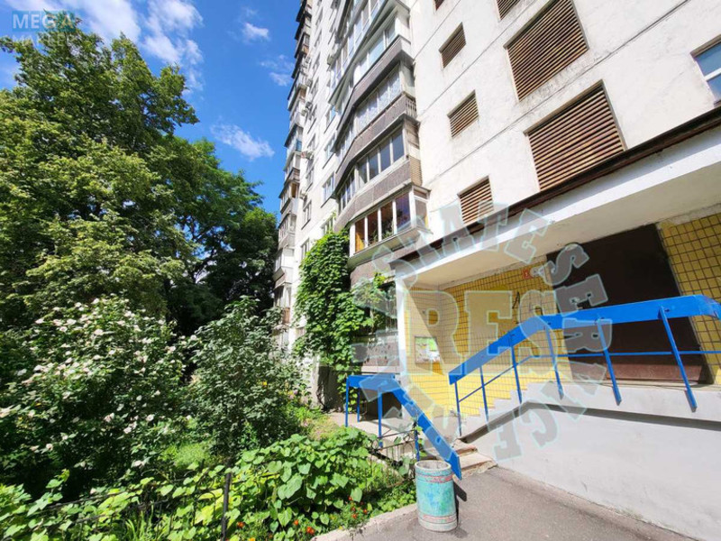 Продаж 3 кімнатної квартири (67,5/43/8), 1 пов. 16 пов. будинку, <a class="location-link" href="/kiev/" title="Недвижимость Київ">Київ</a>, <a class="location-link" href="/kiev/solomenskij/" title="Недвижимость Солом'янський район">Солом'янський р-н</a>, Стадіонна вул., 14 (изображение 5)