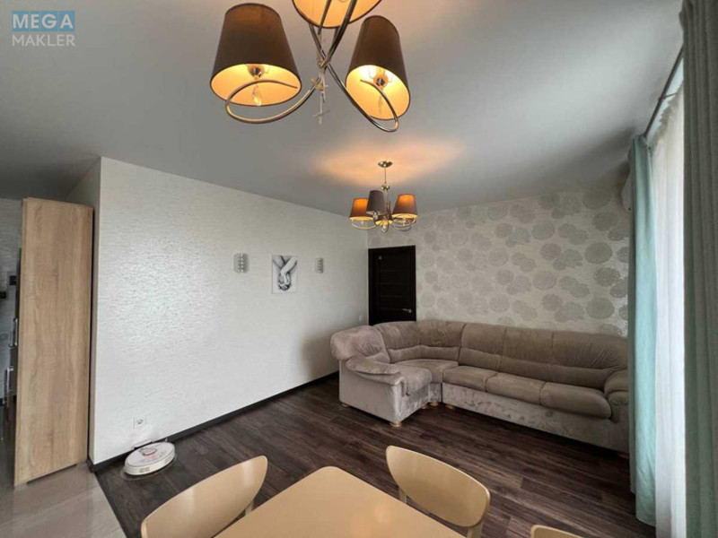 Продаж 4 кімнатної квартири (101,8/48/30), 9 пов. 11 пов. будинку, <a class="location-link" href="/sofievskaya-borshagovka/" title="Недвижимость Софіївська Борщагівка">Софіївська Борщагівка</a>, Богдана Хмельницького, 11б (изображение 3)
