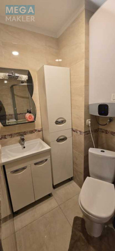Оренда 3 кімнатної квартири, <a class="location-link" href="/kiev/" title="Недвижимость Київ">Київ</a>, <a class="location-link" href="/kiev/shevchenkovskij/" title="Недвижимость Шевченківський район">Шевченківський р-н</a>, Владимира Сальского ул., 33 (изображение 10)