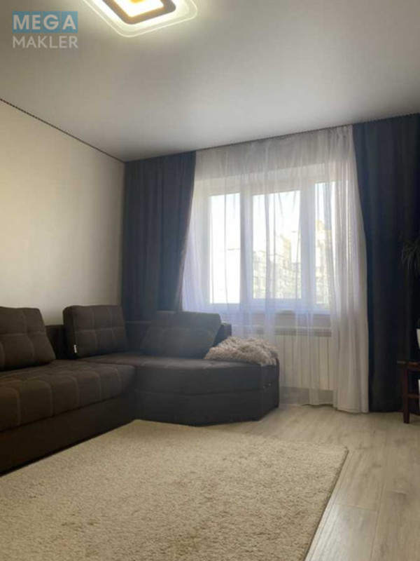 Продаж 3 кімнатної квартири (80/50/10), 9 пов. 10 пов. будинку, <a class="location-link" href="/kiev/" title="Недвижимость Київ">Київ</a>, <a class="location-link" href="/kiev/solomenskij/" title="Недвижимость Солом'янський район">Солом'янський р-н</a>, Татьяны Яблонской ул., 1 (изображение 2)