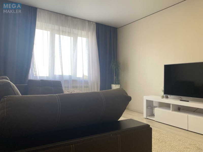 Продаж 3 кімнатної квартири (80/50/10), 9 пов. 10 пов. будинку, <a class="location-link" href="/kiev/" title="Недвижимость Київ">Київ</a>, <a class="location-link" href="/kiev/solomenskij/" title="Недвижимость Солом'янський район">Солом'янський р-н</a>, Татьяны Яблонской ул., 1 (изображение 3)