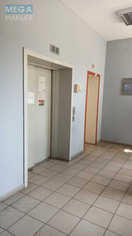 Оренда 3 кімнатної квартири, <a class="location-link" href="/kiev/" title="Недвижимость Київ">Київ</a>, <a class="location-link" href="/kiev/solomenskij/" title="Недвижимость Солом'янський район">Солом'янський р-н</a>, Боткіна вул., 4 (изображение 25)