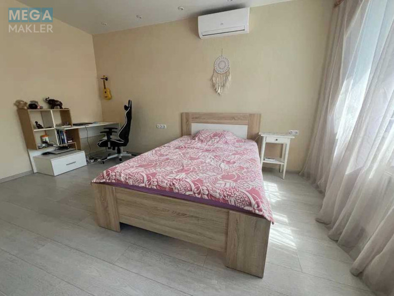 Оренда 1 кімнатної квартири, <a class="location-link" href="/kiev/" title="Недвижимость Київ">Київ</a>, <a class="location-link" href="/kiev/goloseevskij/" title="Недвижимость Голосіївський район">Голосіївський р-н</a>, Академіка Лебедєва вул., 1 (изображение 2)
