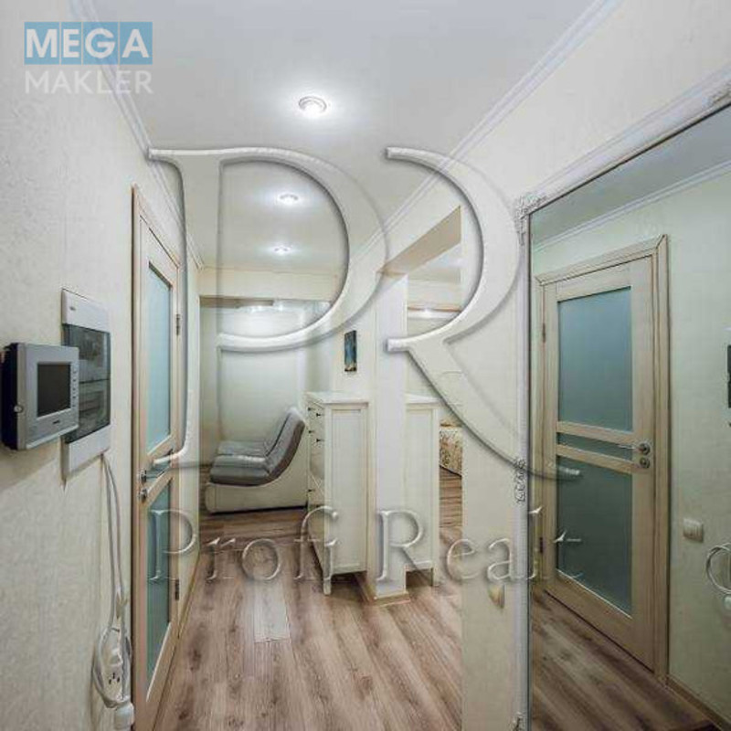Продаж 3 кімнатної квартири (60/40/6), 2 пов. 5 пов. будинку, <a class="location-link" href="/kiev/" title="Недвижимость Київ">Київ</a>, <a class="location-link" href="/kiev/shevchenkovskij/" title="Недвижимость Шевченківський район">Шевченківський р-н</a>, Туполєва Академіка вулиця, 16Б (изображение 20)