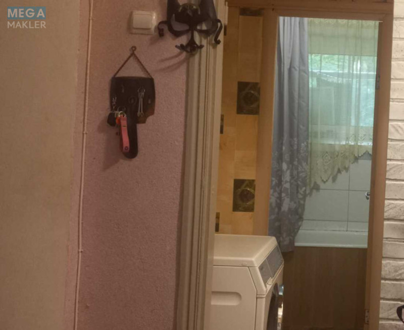 Продаж 2 кімнатної квартири (58,5/35/8), 2 пов. 5 пов. будинку, <a class="location-link" href="/kiev/" title="Недвижимость Київ">Київ</a>, <a class="location-link" href="/kiev/shevchenkovskij/" title="Недвижимость Шевченківський район">Шевченківський р-н</a>, Володимира Винниченка вул. (изображение 13)