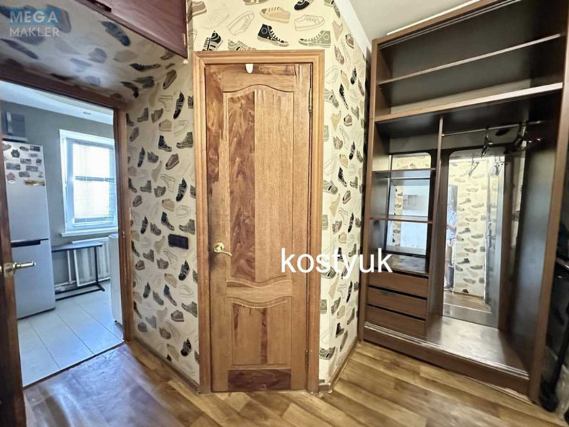 Продаж 1 кімнатної квартири (34/18/8), 9 пов. 9 пов. будинку, <a class="location-link" href="/kiev/" title="Недвижимость Київ">Київ</a>, <a class="location-link" href="/kiev/dneprovskij/" title="Недвижимость Дніпровський район">Дніпровський р-н</a>, Березняківська вул., 14 (изображение 10)