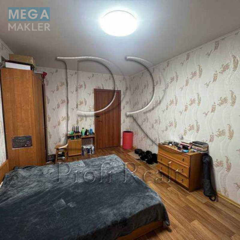 Продаж 3 кімнатної квартири (99/53/12), 13 пов. 25 пов. будинку, <a class="location-link" href="/kiev/" title="Недвижимость Київ">Київ</a>, <a class="location-link" href="/kiev/darnickij/" title="Недвижимость Дарницький район">Дарницький р-н</a>, Урлівська вулиця, 38 (изображение 8)