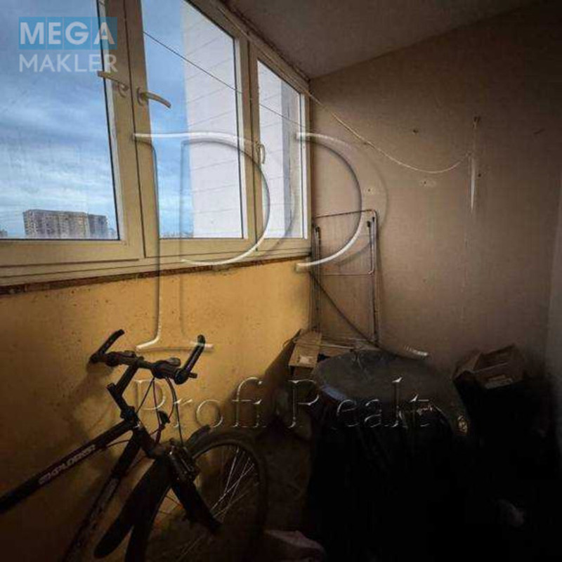 Продаж 3 кімнатної квартири (99/53/12), 13 пов. 25 пов. будинку, <a class="location-link" href="/kiev/" title="Недвижимость Київ">Київ</a>, <a class="location-link" href="/kiev/darnickij/" title="Недвижимость Дарницький район">Дарницький р-н</a>, Урлівська вулиця, 38 (изображение 12)