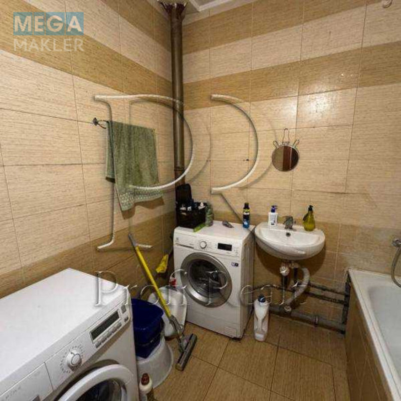 Продаж 3 кімнатної квартири (99/53/12), 13 пов. 25 пов. будинку, <a class="location-link" href="/kiev/" title="Недвижимость Київ">Київ</a>, <a class="location-link" href="/kiev/darnickij/" title="Недвижимость Дарницький район">Дарницький р-н</a>, Урлівська вулиця, 38 (изображение 16)