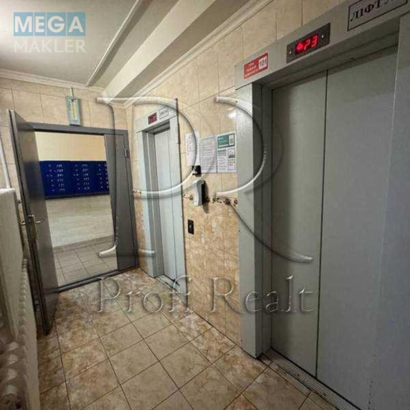 Продаж 3 кімнатної квартири (99/53/12), 13 пов. 25 пов. будинку, <a class="location-link" href="/kiev/" title="Недвижимость Київ">Київ</a>, <a class="location-link" href="/kiev/darnickij/" title="Недвижимость Дарницький район">Дарницький р-н</a>, Урлівська вулиця, 38 (изображение 18)