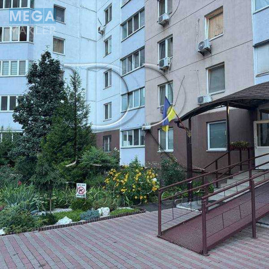 Продаж 3 кімнатної квартири (99/53/12), 13 пов. 25 пов. будинку, <a class="location-link" href="/kiev/" title="Недвижимость Київ">Київ</a>, <a class="location-link" href="/kiev/darnickij/" title="Недвижимость Дарницький район">Дарницький р-н</a>, Урлівська вулиця, 38 (изображение 19)