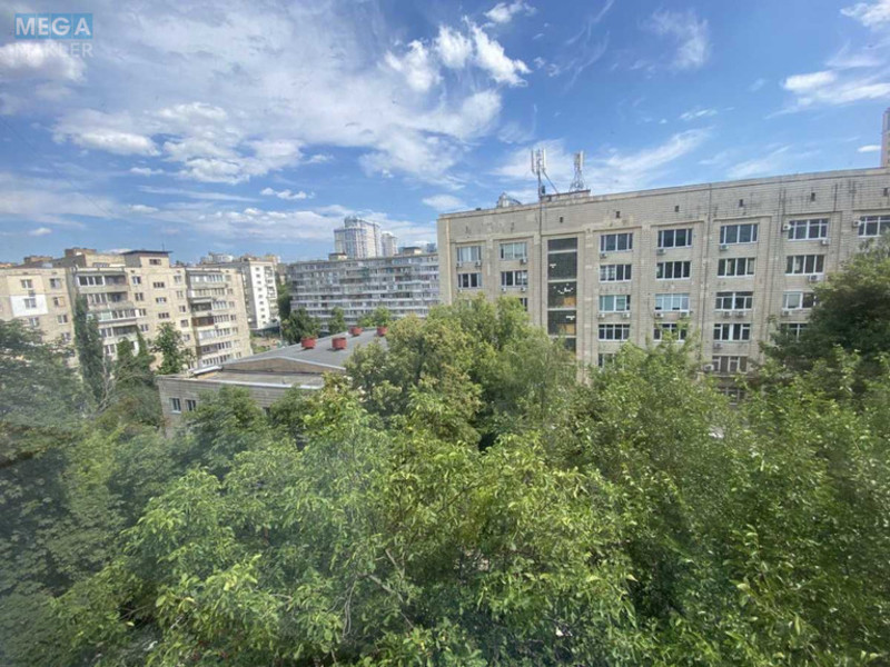 Оренда 3 кімнатної квартири, <a class="location-link" href="/kiev/" title="Недвижимость Київ">Київ</a>, <a class="location-link" href="/kiev/shevchenkovskij/" title="Недвижимость Шевченківський район">Шевченківський р-н</a>, Шулявська вул., 20/22 (изображение 25)