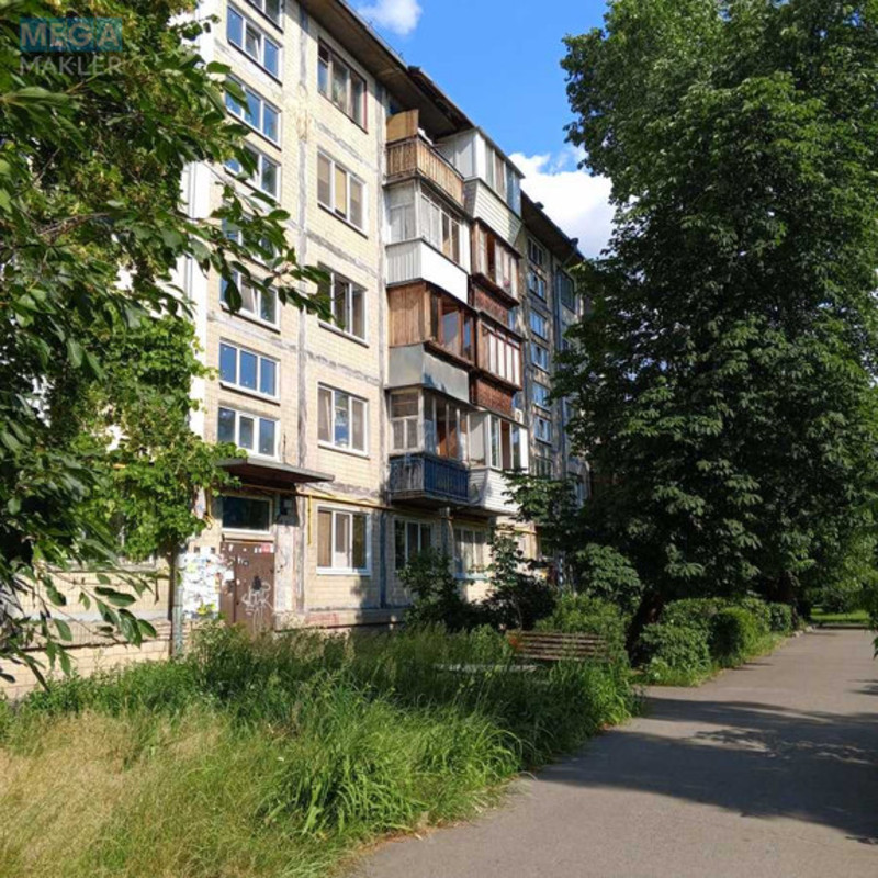 Продаж 3 кімнатної квартири (60/45/7), 4 пов. 5 пов. будинку, <a class="location-link" href="/kiev/" title="Недвижимость Київ">Київ</a>, <a class="location-link" href="/kiev/dneprovskij/" title="Недвижимость Дніпровський район">Дніпровський р-н</a>, Верховної Ради бульв., 14а (изображение 11)