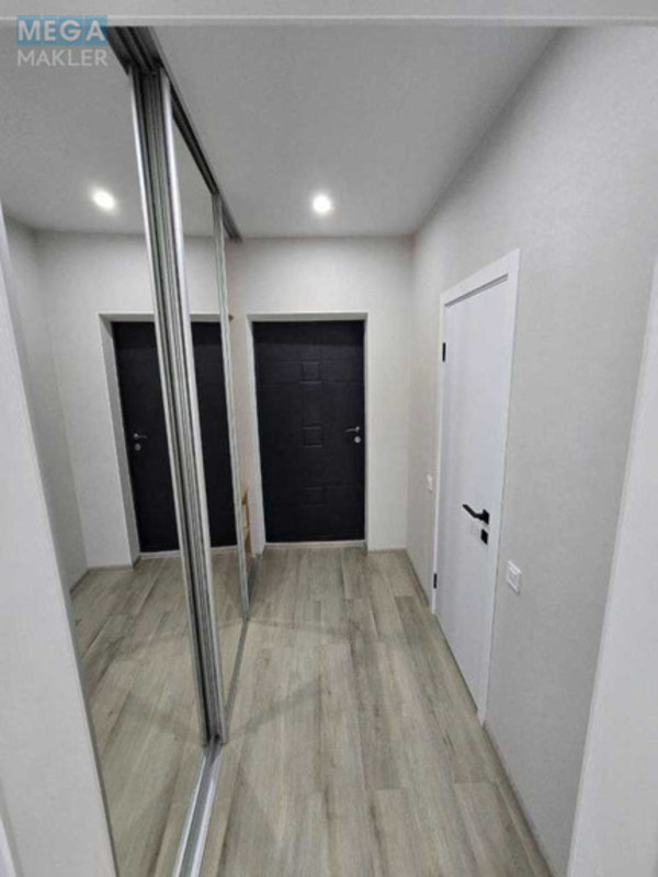 Оренда 1 кімнатної квартири, <a class="location-link" href="/kiev/" title="Недвижимость Київ">Київ</a>, <a class="location-link" href="/kiev/solomenskij/" title="Недвижимость Солом'янський район">Солом'янський р-н</a>, Петра Радченко ул., 27 (изображение 9)